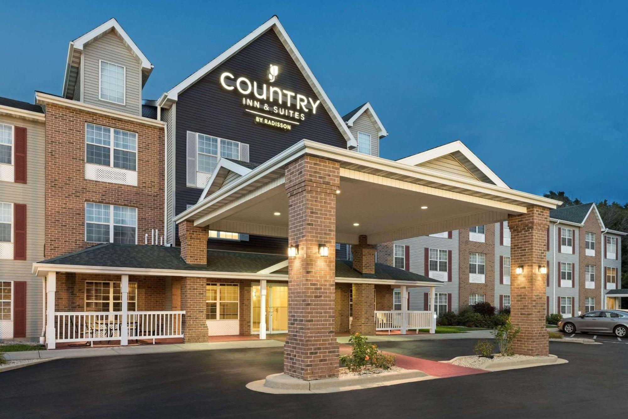 Country Inn & Suites By Radisson, Milwaukee Airport, Wi Екстериор снимка